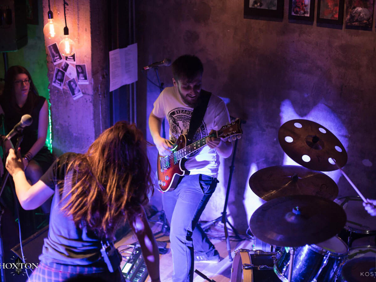 Source: Hoxton bar Live in Hoxton