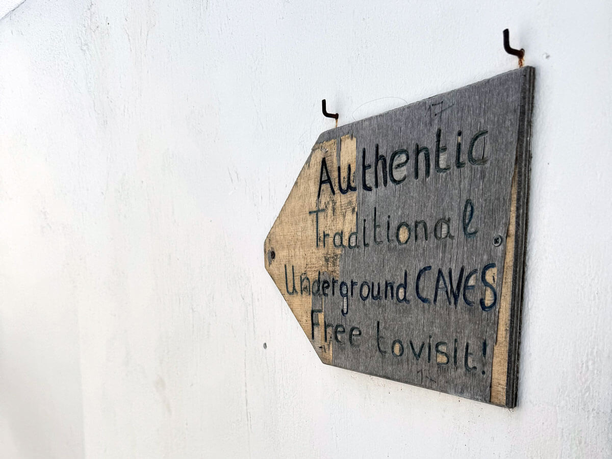 Santorini 3-day itinerary The road to the cave house