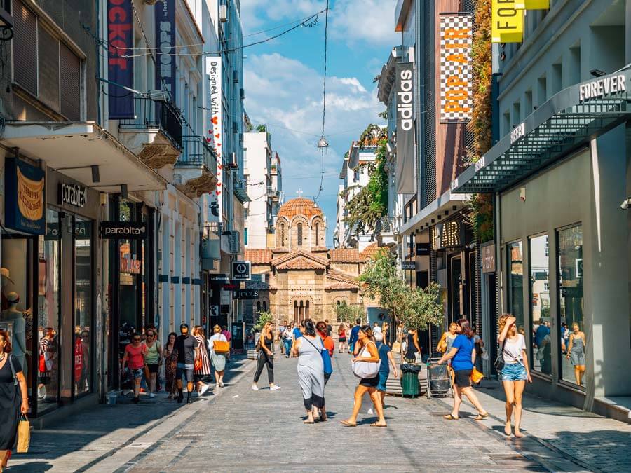 Credit: Sanga Park / Shutterstock One day in Athens - Shopping in Ermou